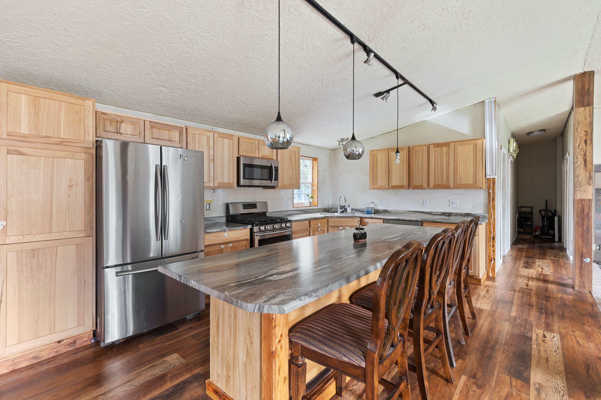 Property Photo:  6350 Deer Creek Road  OR 97538 