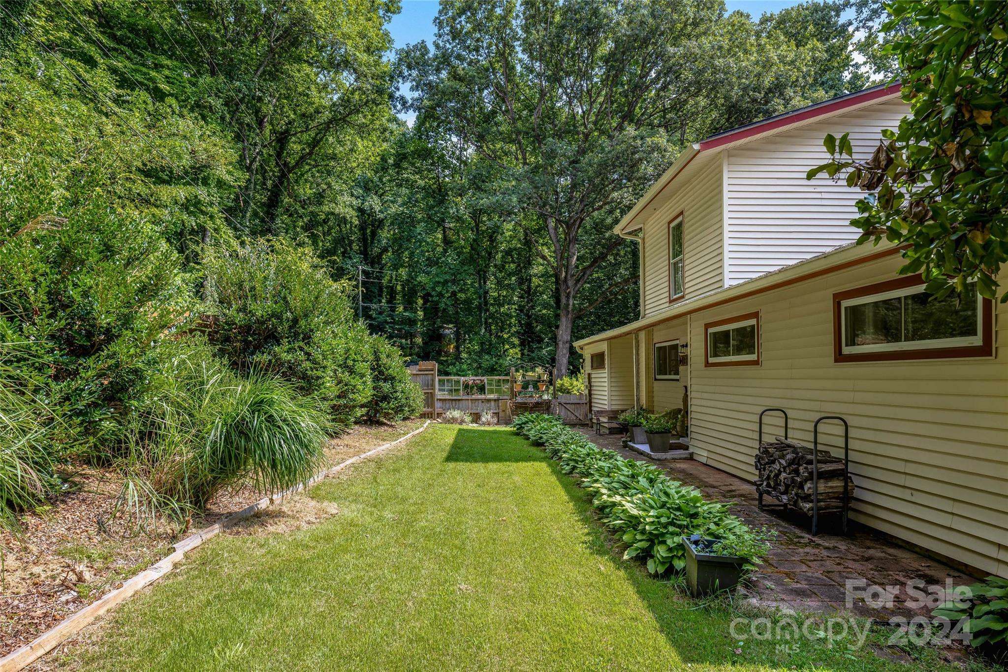 Property Photo:  50 Deer Run Road  NC 28711 