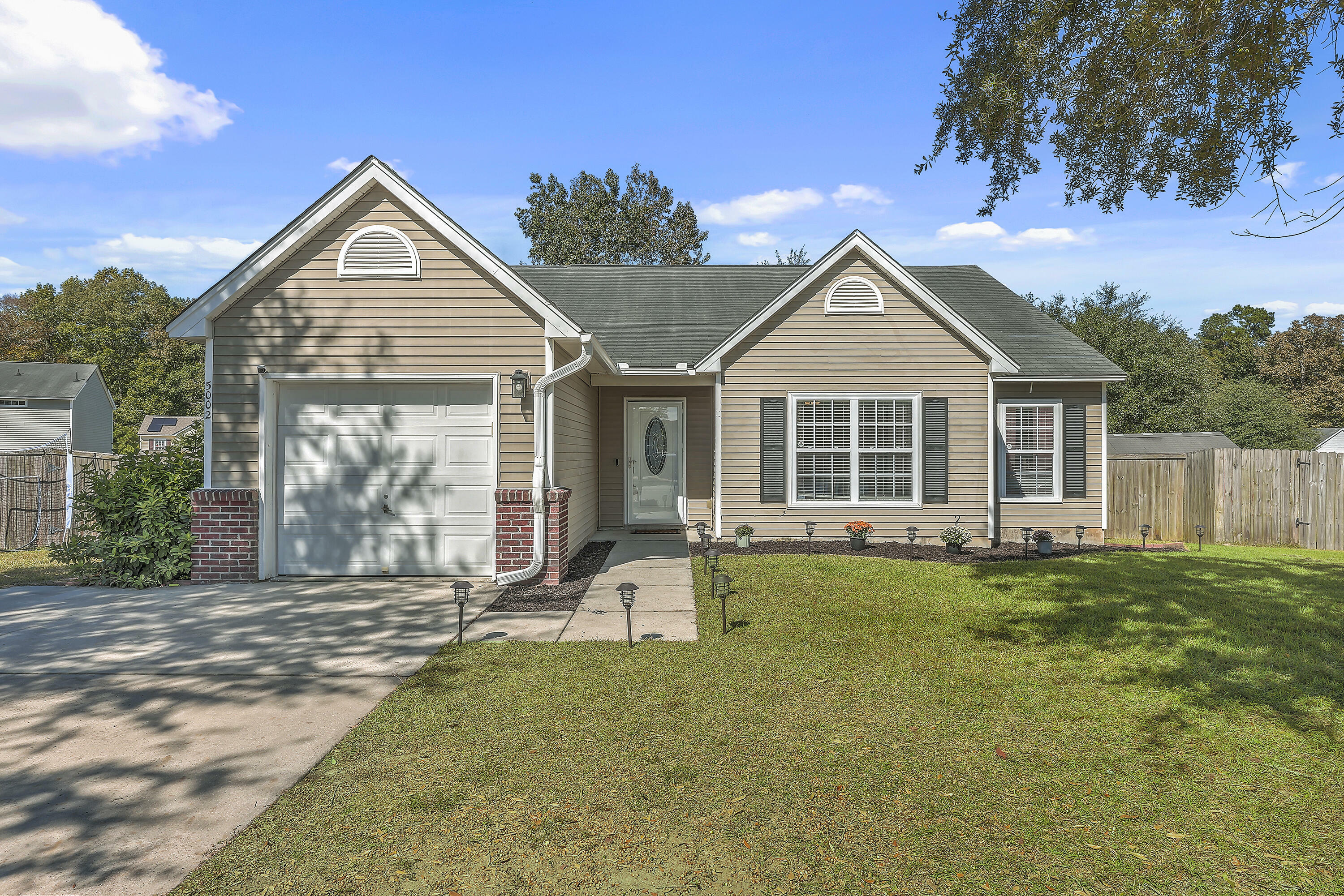 Property Photo:  5002 Chisolm Court  SC 29485 