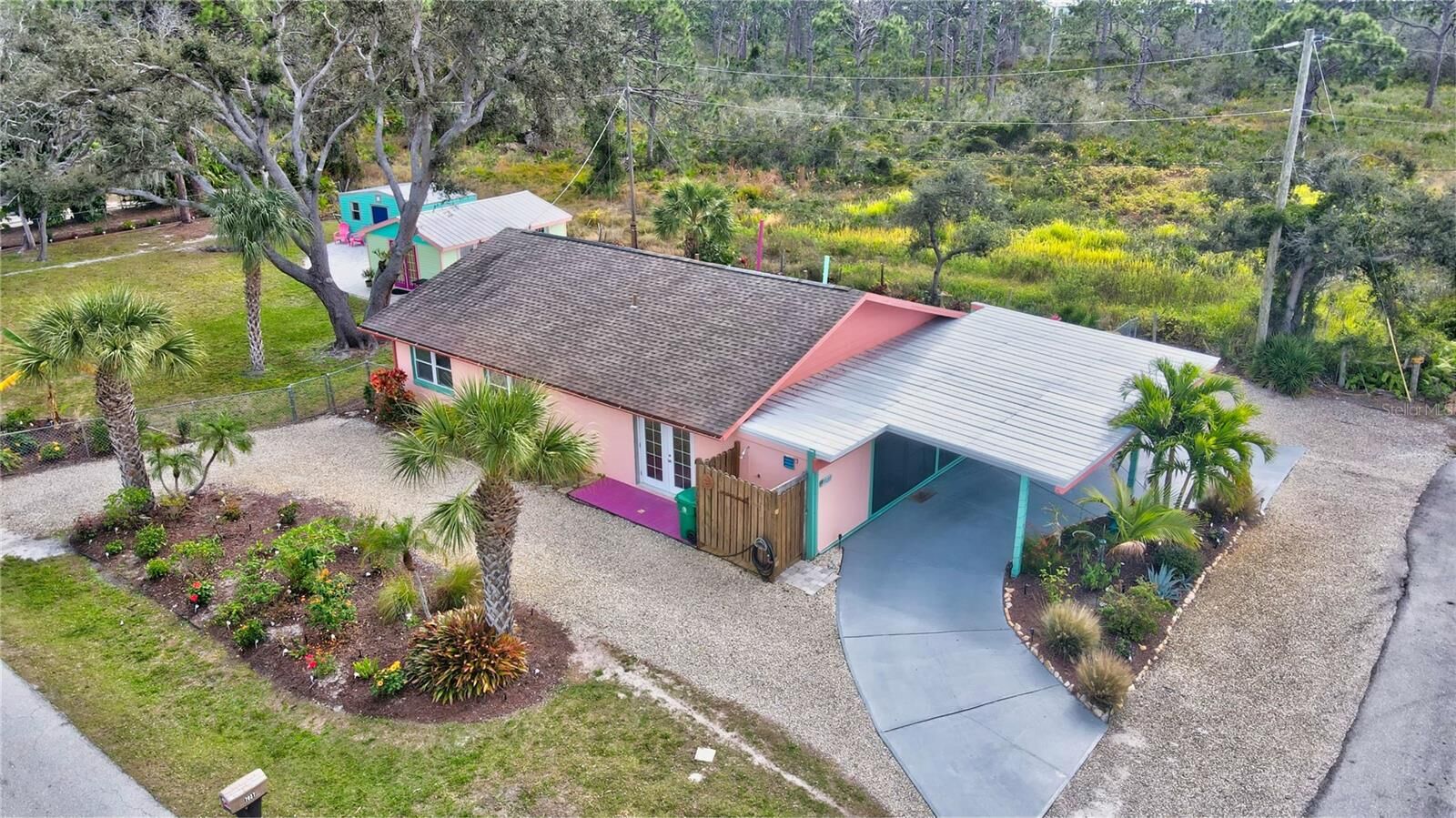 Property Photo: 7037 Duke Street FL 34224