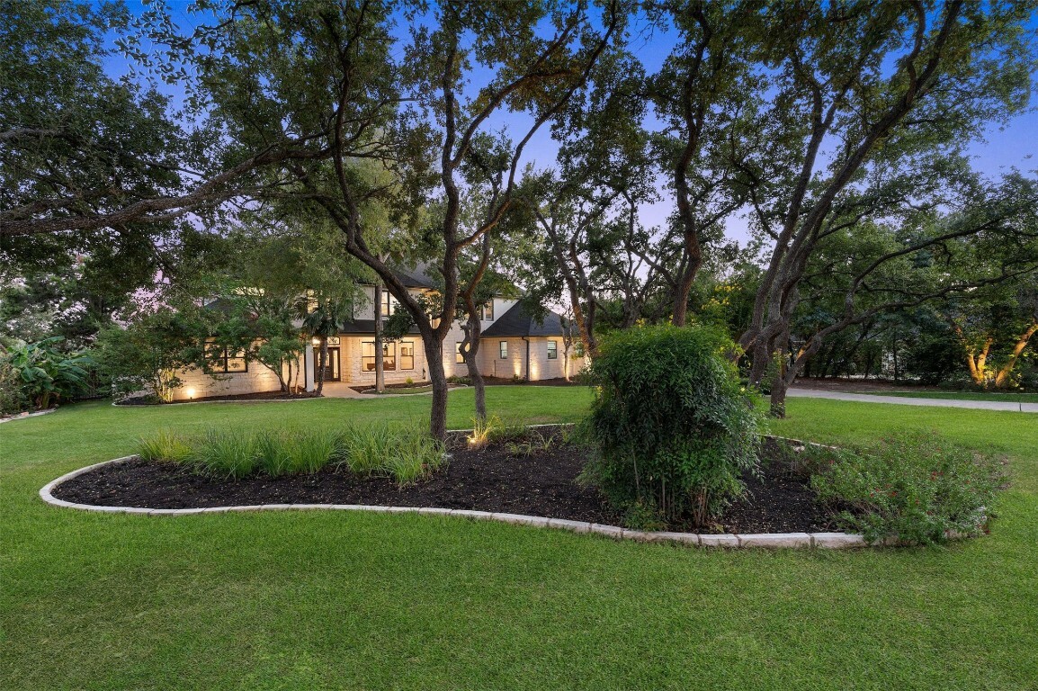 Property Photo:  3105 Point O Woods Cove  TX 78735 