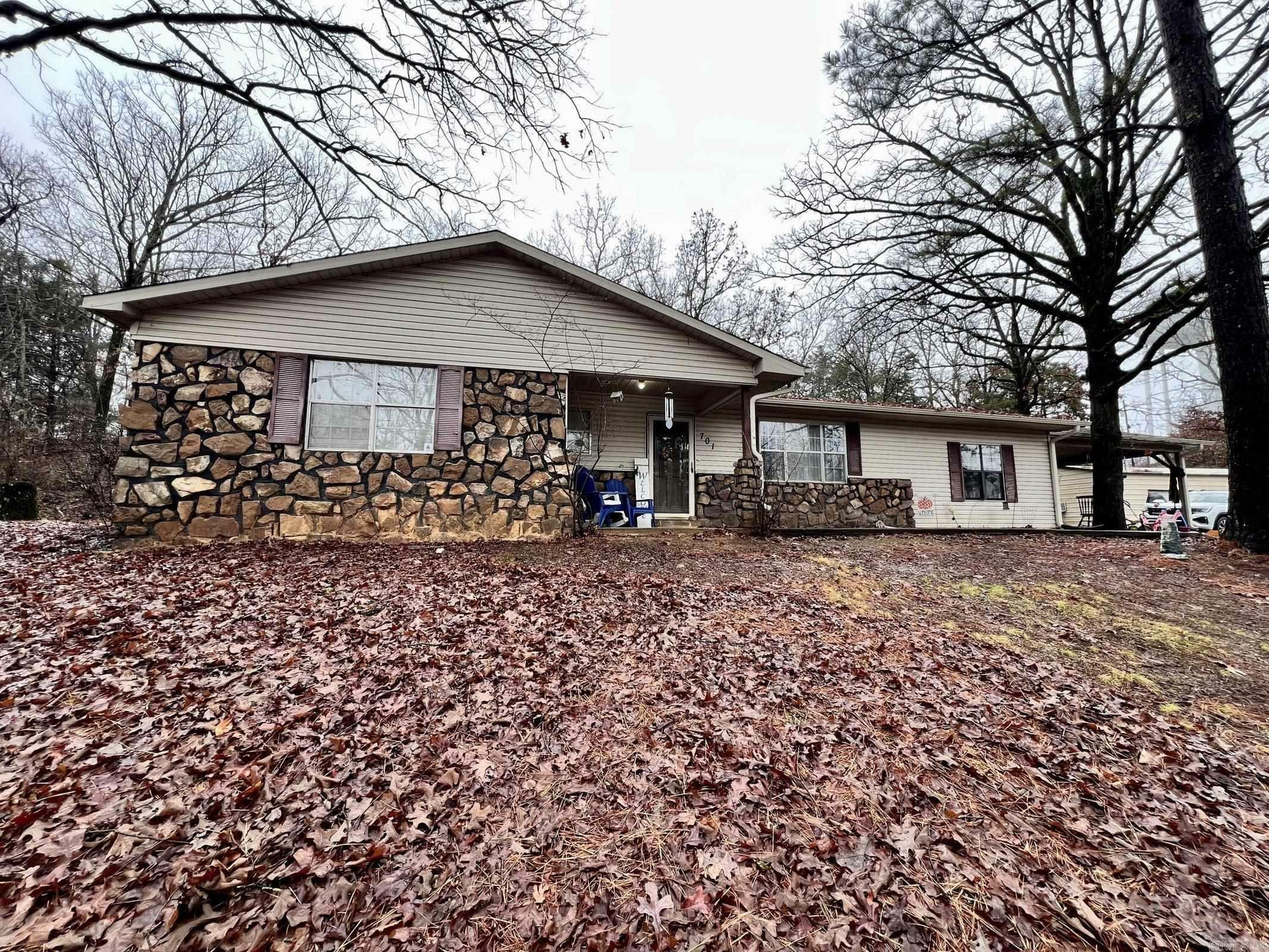 Property Photo:  701 SE 6th Place  AR 72823 