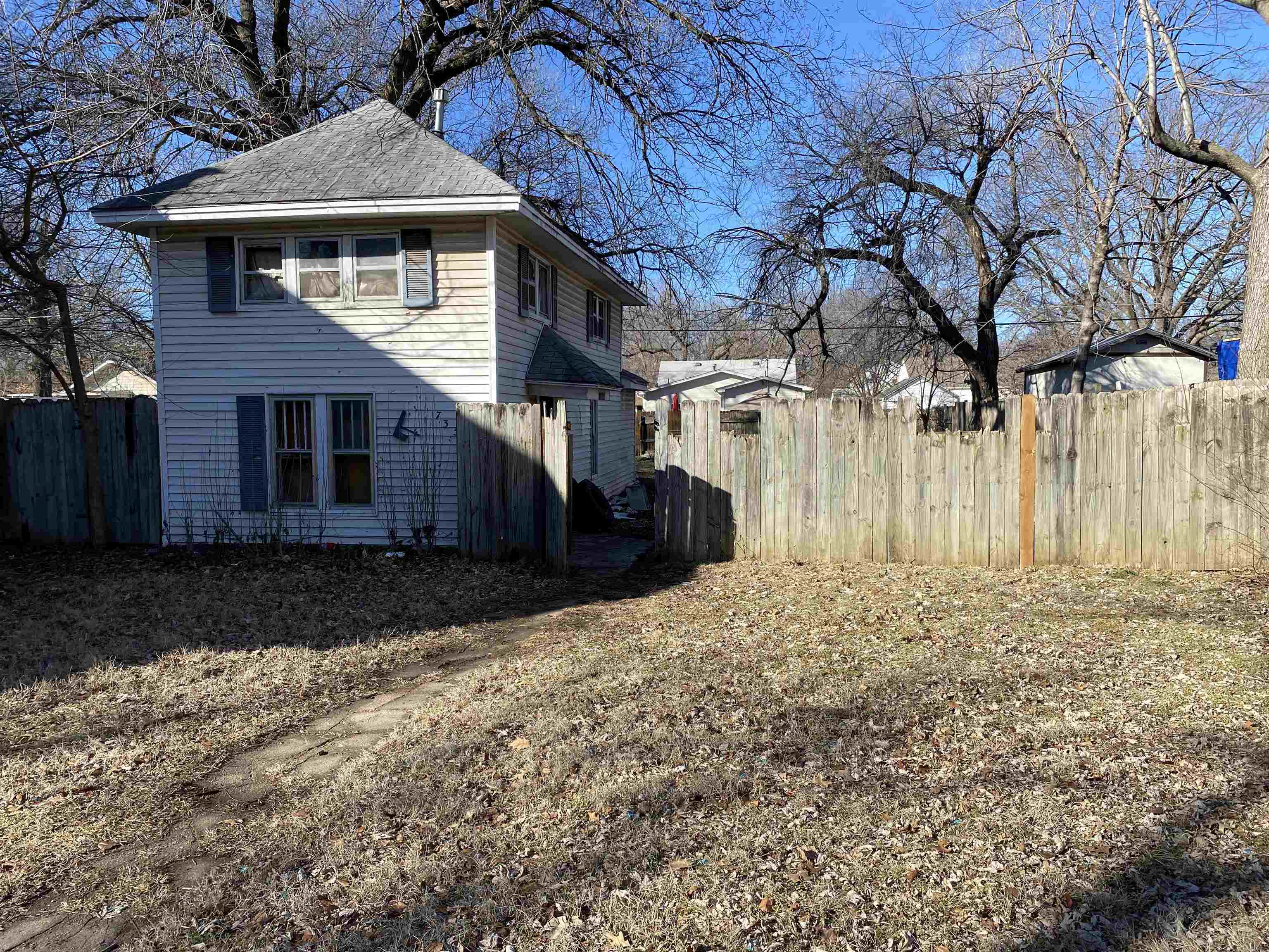 Property Photo:  735 S Chautauqua Ave  KS 67211 