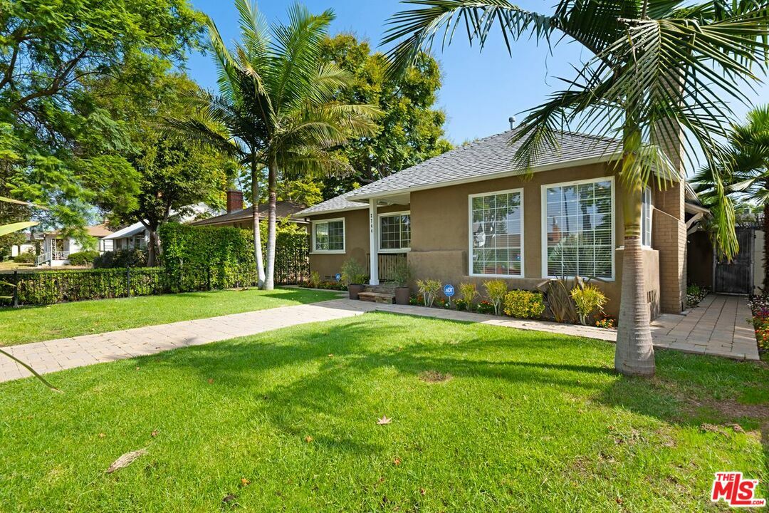 Property Photo:  2744   Westwood Blvd  CA 90064 