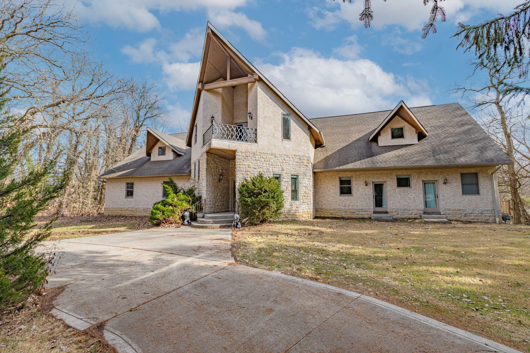 Property Photo:  1114 Reynoldsburg New Albany Road  OH 43004 