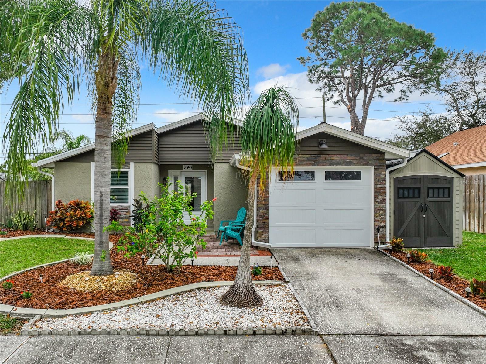 Property Photo: 790 Arthurs Court FL 34689