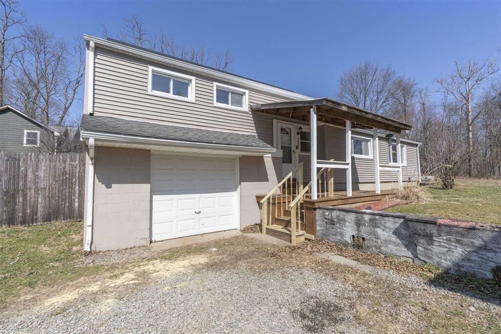 Property Photo: 297 Baxtertown NY 12524