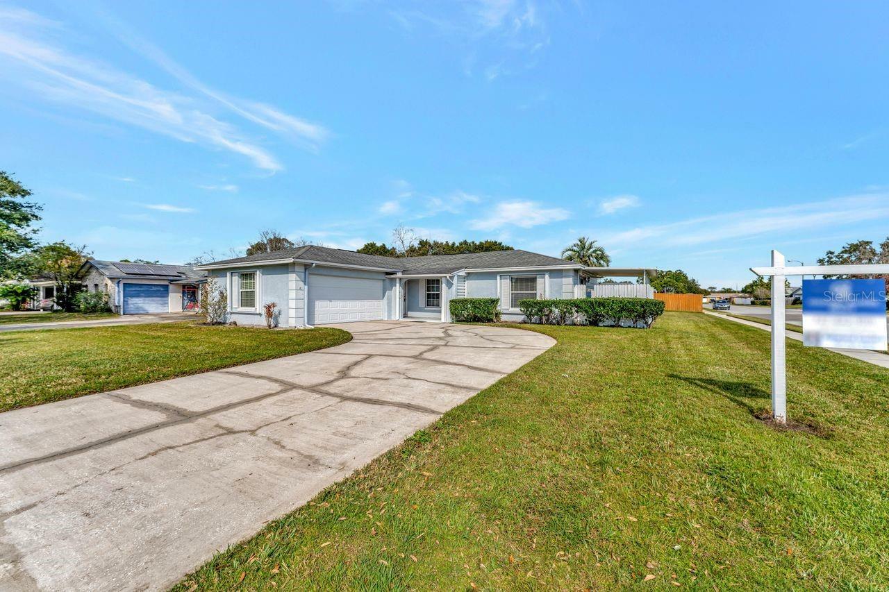 Property Photo: 7655 Dione Court FL 32822