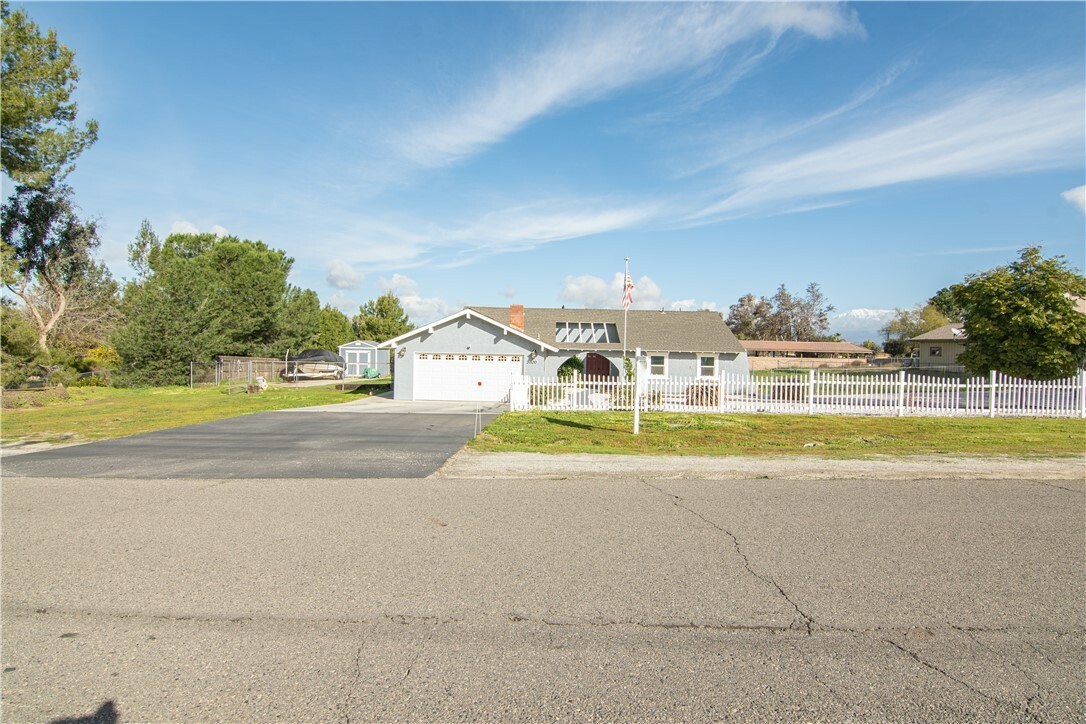 Property Photo:  31100 Contour Avenue  CA 92567 