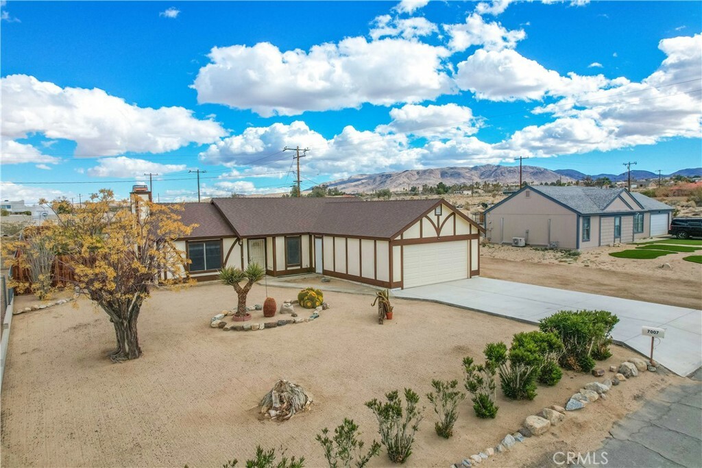 Property Photo: 7007 Elm Avenue CA 92277