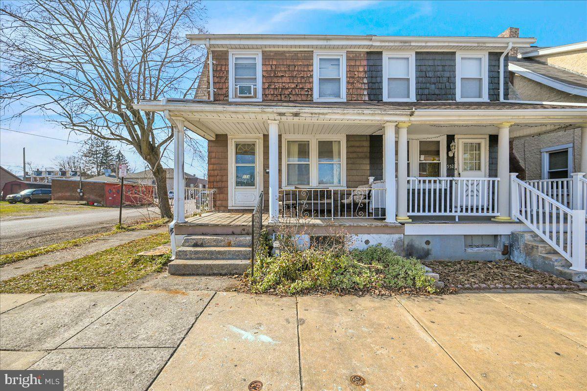 Property Photo:  554 Courtland Street  PA 17403 