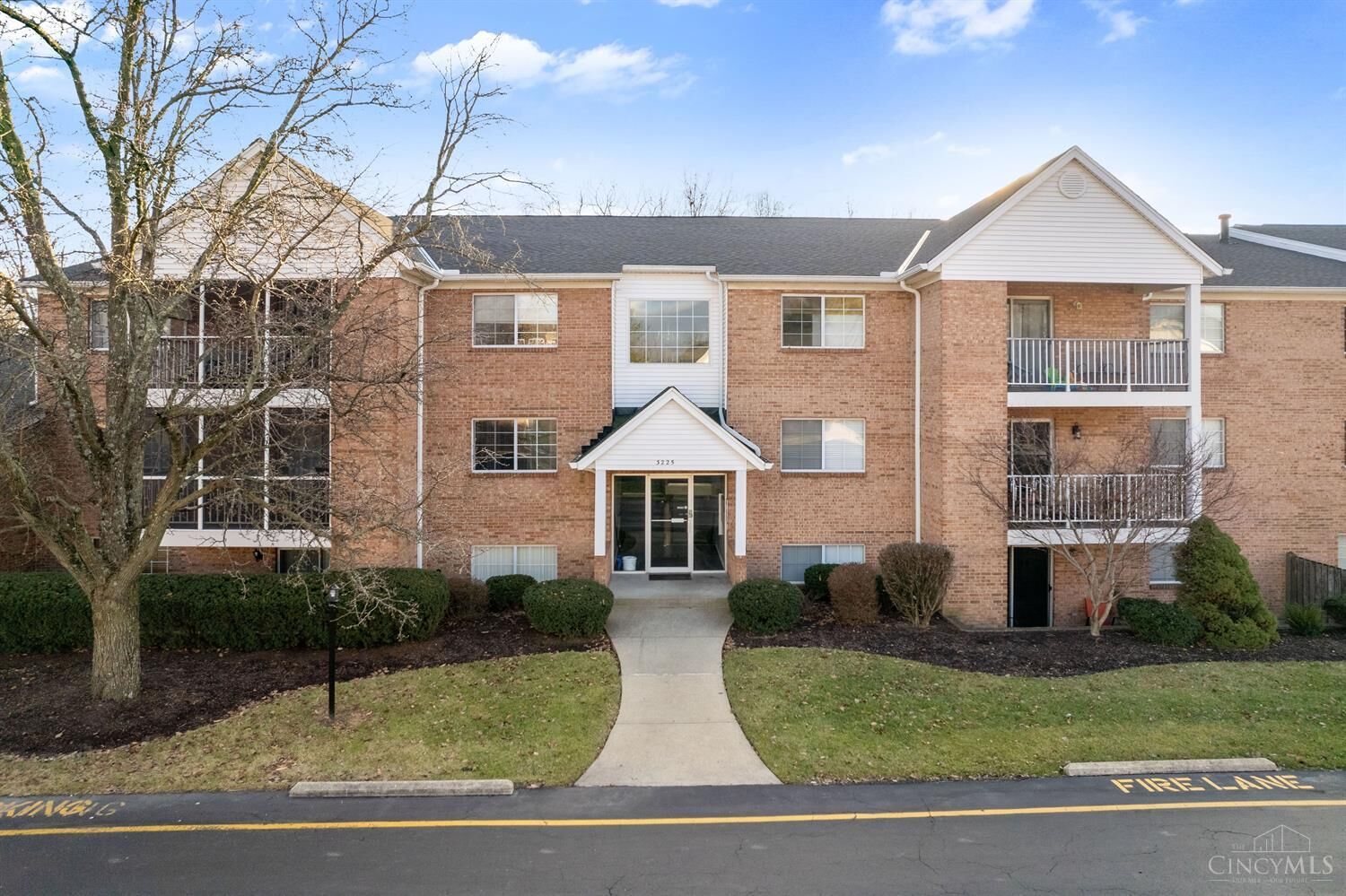 Property Photo:  3225 Heritage Square Drive  OH 45251 