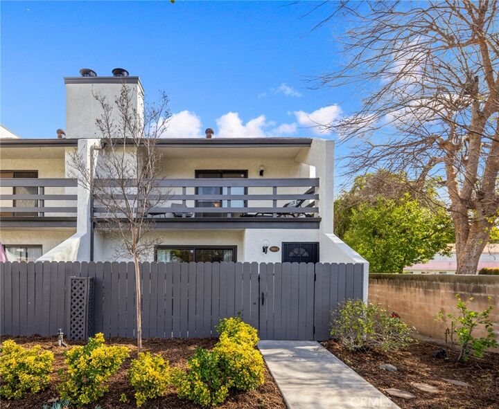 Property Photo:  910 Ocean View Avenue  CA 91016 