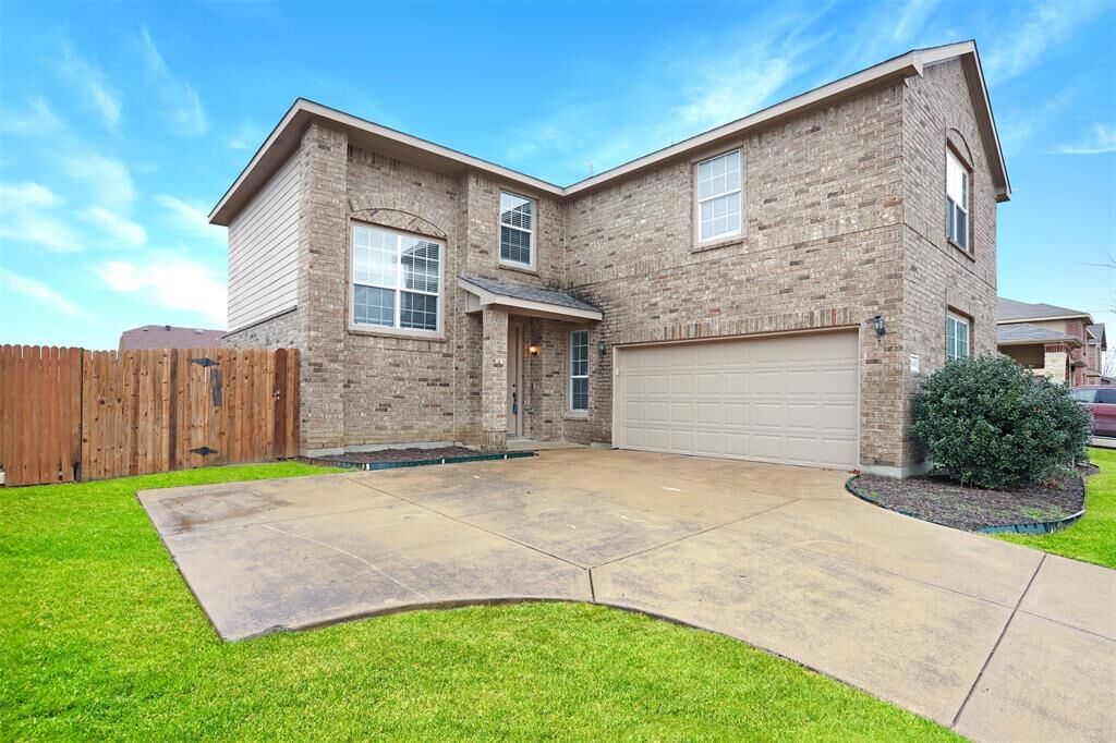 Property Photo:  1410 Niagara Falls Court  TX 76002 
