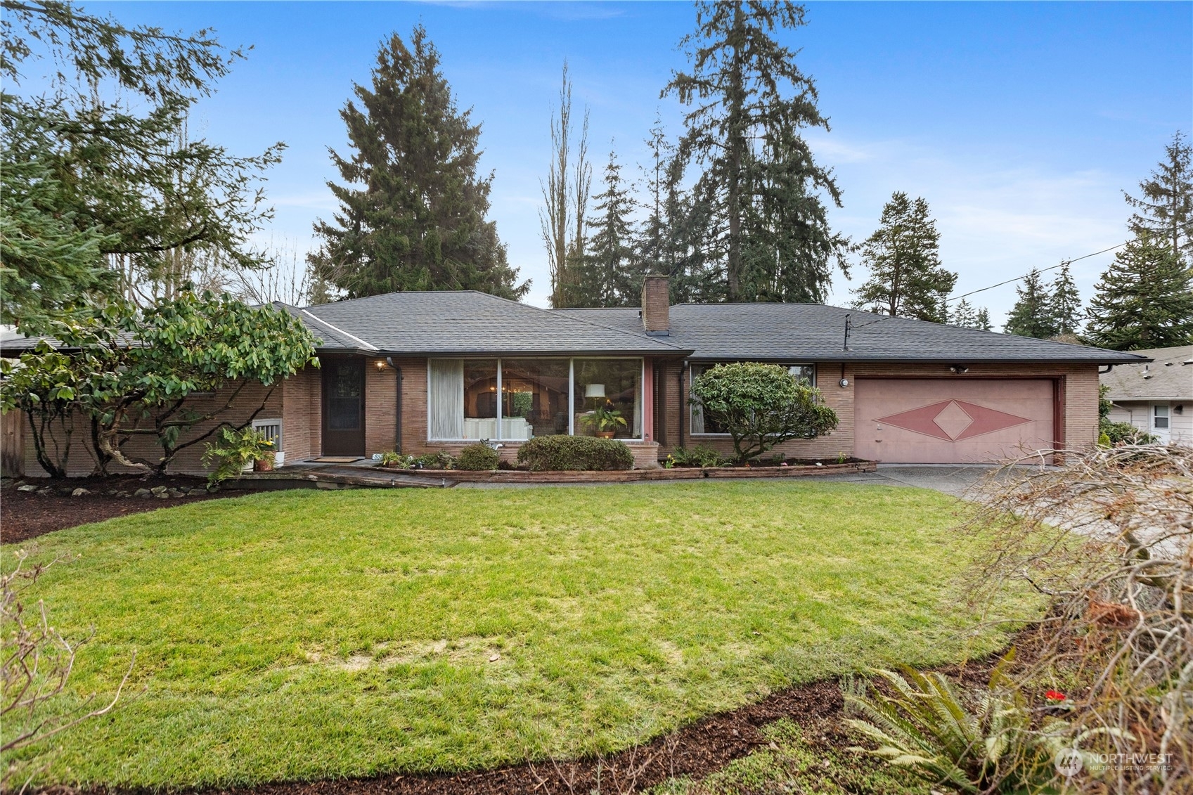 Home for sale in Edmonds: 8624 Holly Lane, Edmonds, WA 98026