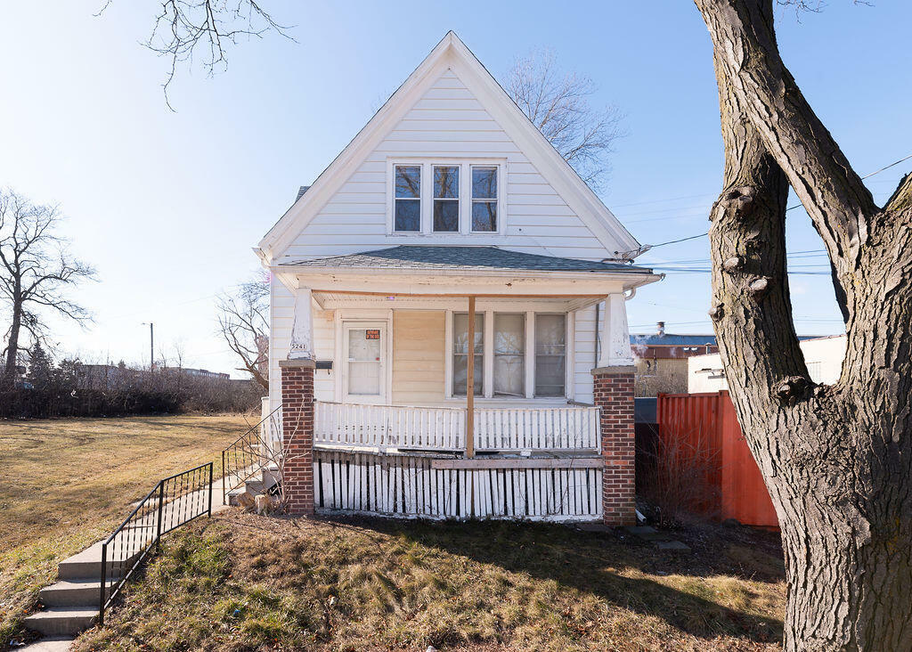 Property Photo: 5241 N 31st St WI 53209