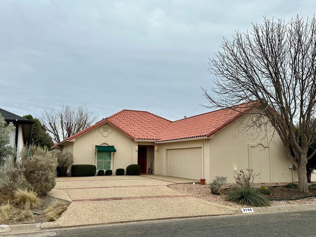 Property Photo:  2105 Valleyview Drive  TX 76904 