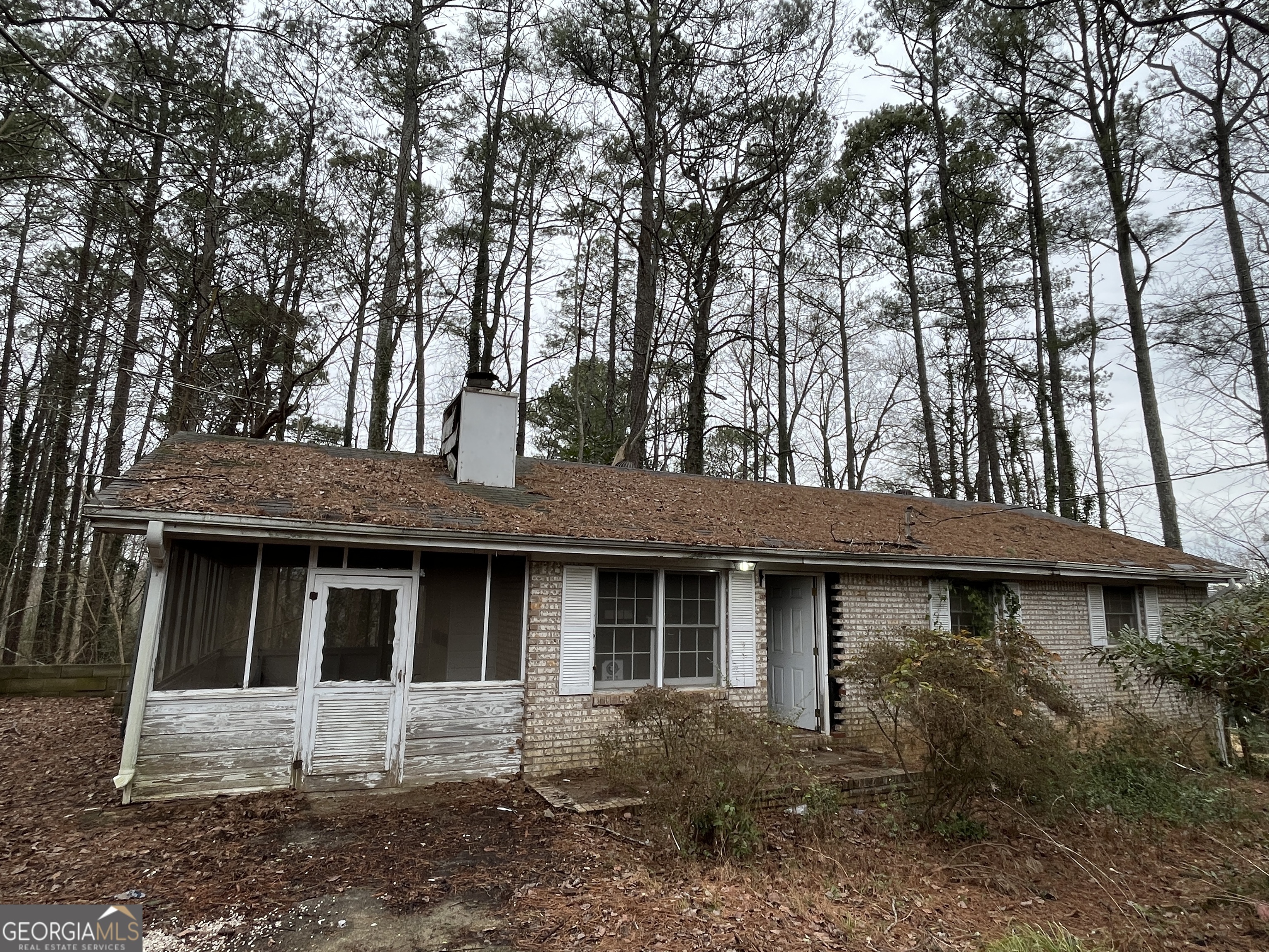 Property Photo:  2098 Mulkey Road SW  GA 30008 