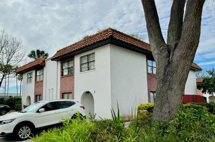 910 Big Tree Road 304  South Daytona FL 32119 photo