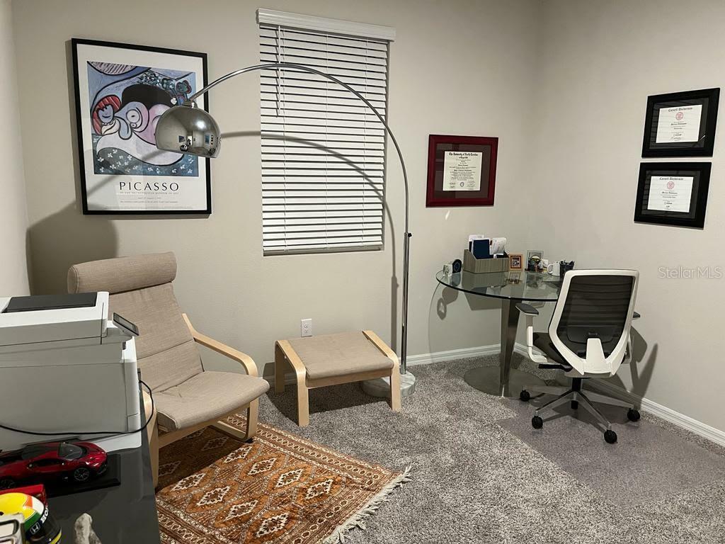 Property Photo: 1825 Woodleaf Hammock Court FL 34211