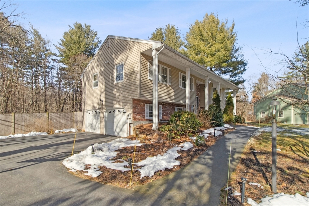 Property Photo: 20 Copley Dr MA 01810