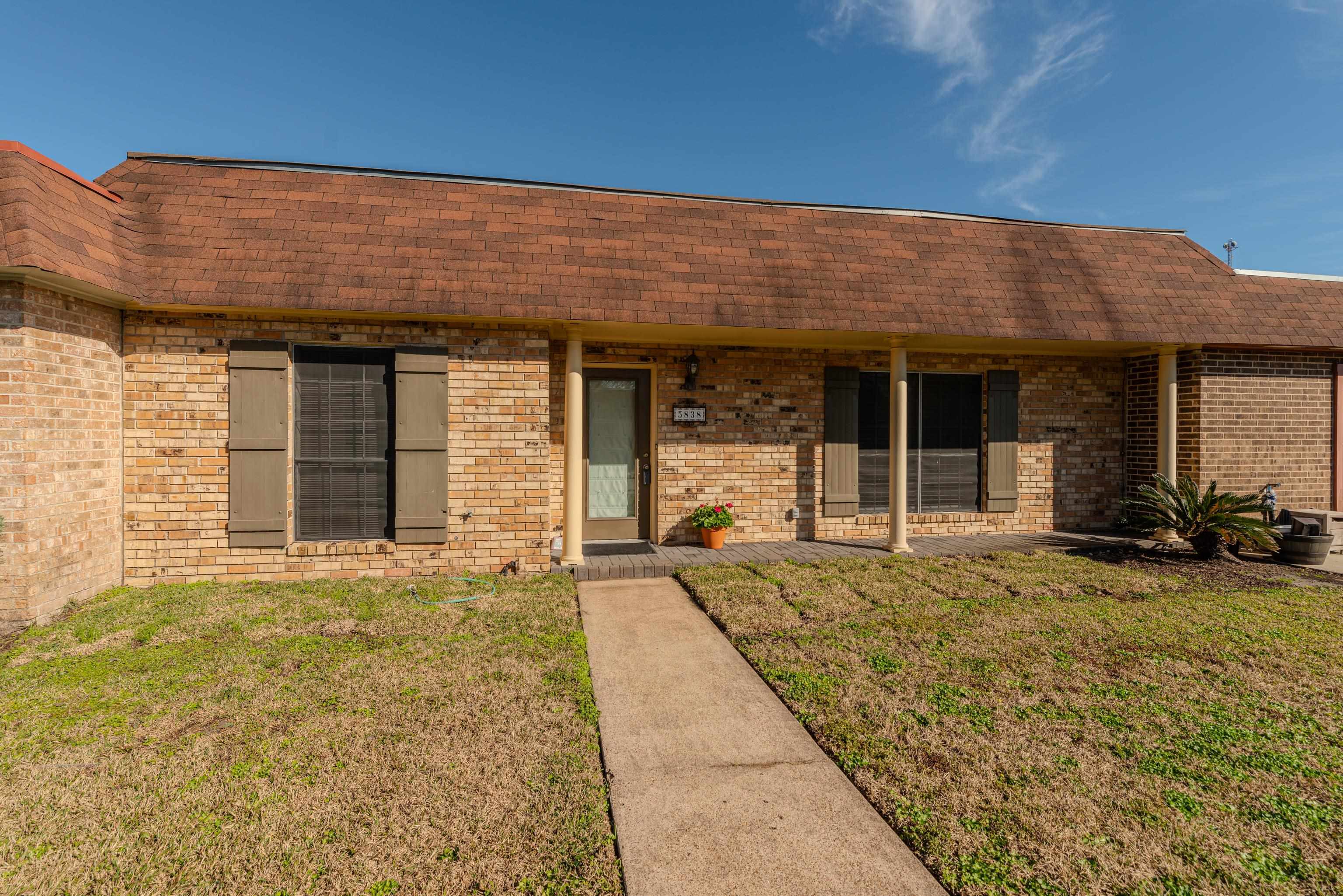 Property Photo:  5838 Meadow Way  TX 77706 