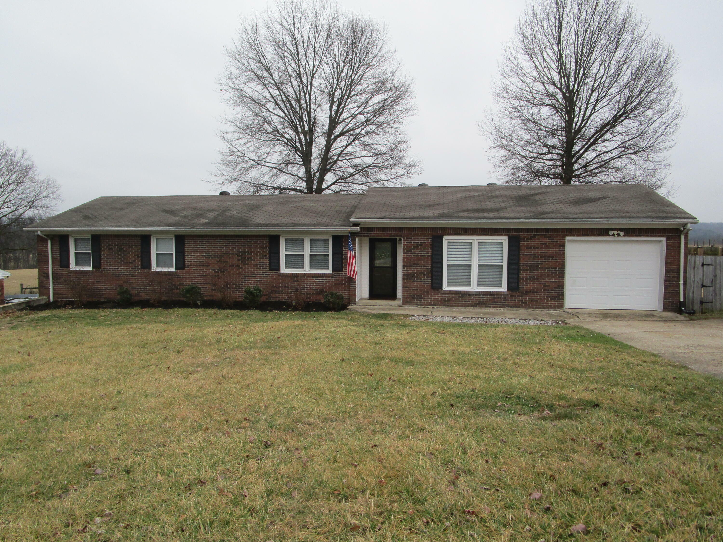 570 Shenandoah Drive  Frankfort KY 40601 photo