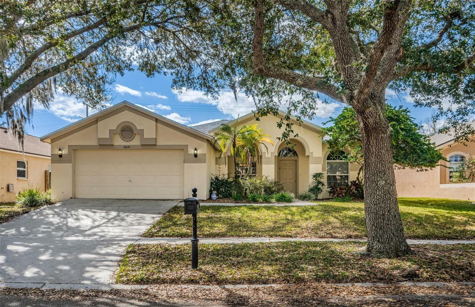 Property Photo: 4610 Portobello Circle FL 33596