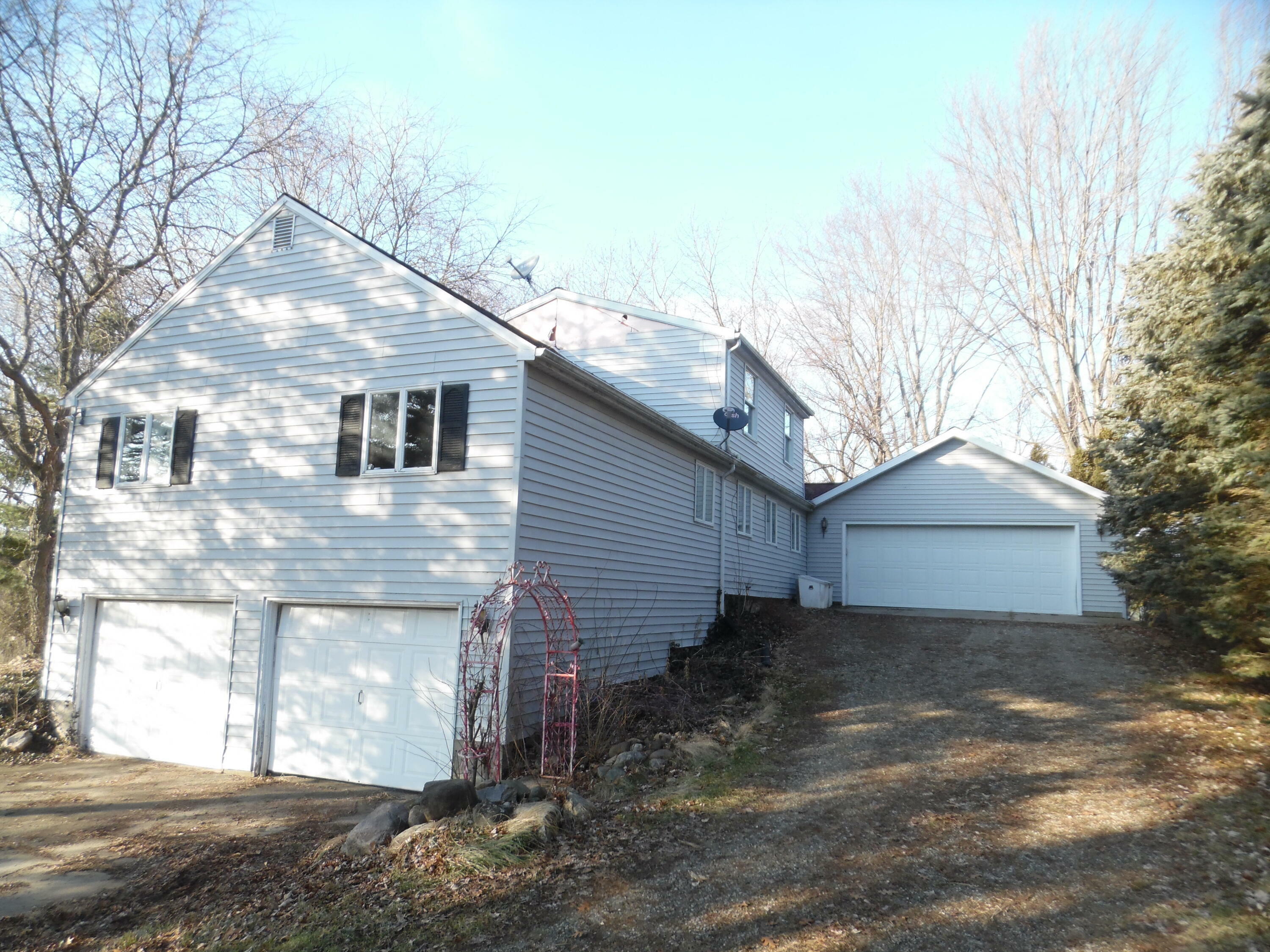 Property Photo:  5422 Maple Lane Road  MI 49277 