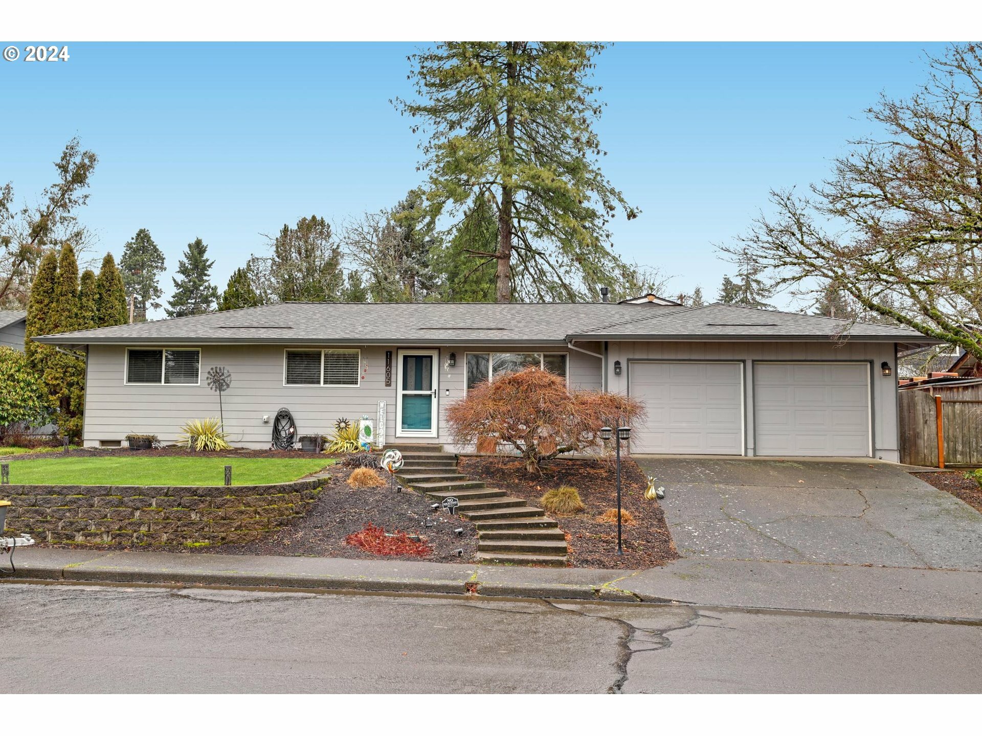 11605 SW Burlcrest Dr  Tigard OR 97223 photo