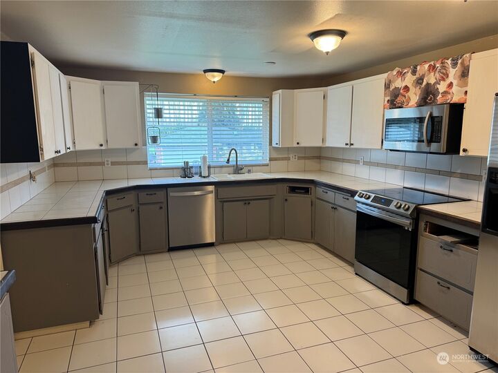 Property Photo: 163 Hurricane Ridge Drive WA 98382