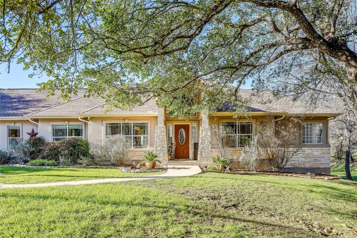 Property Photo:  21104 Blackfoot Cove  TX 78645 