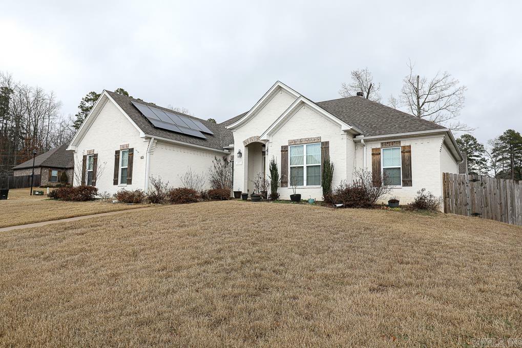 Property Photo:  613 Creekside Cove  AR 72019 