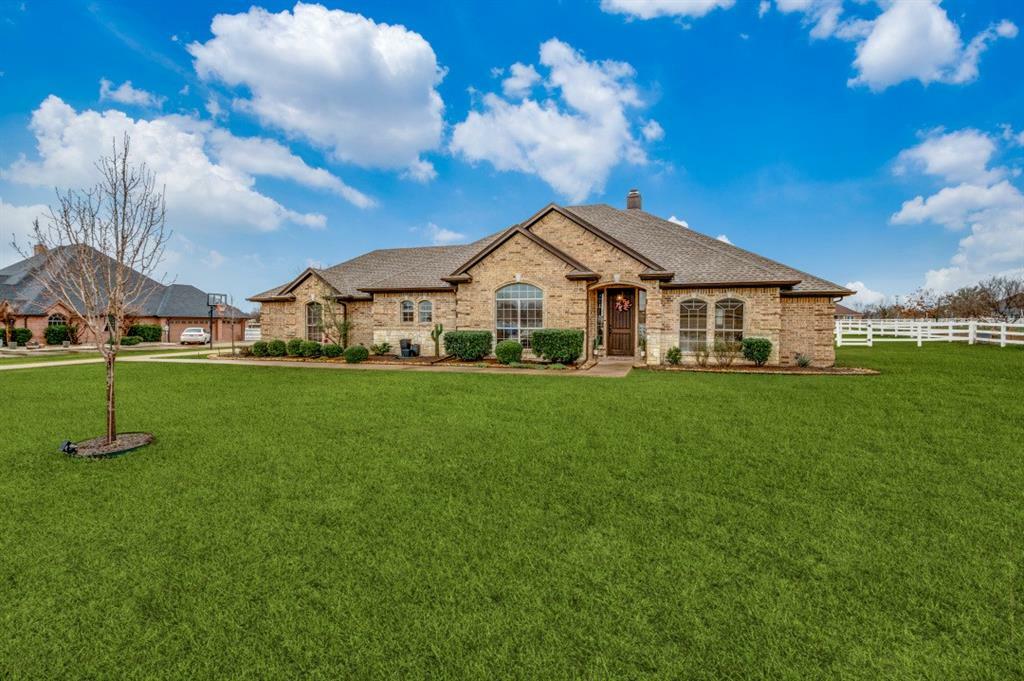 Property Photo:  2016 Highland Springs Drive  TX 76052 