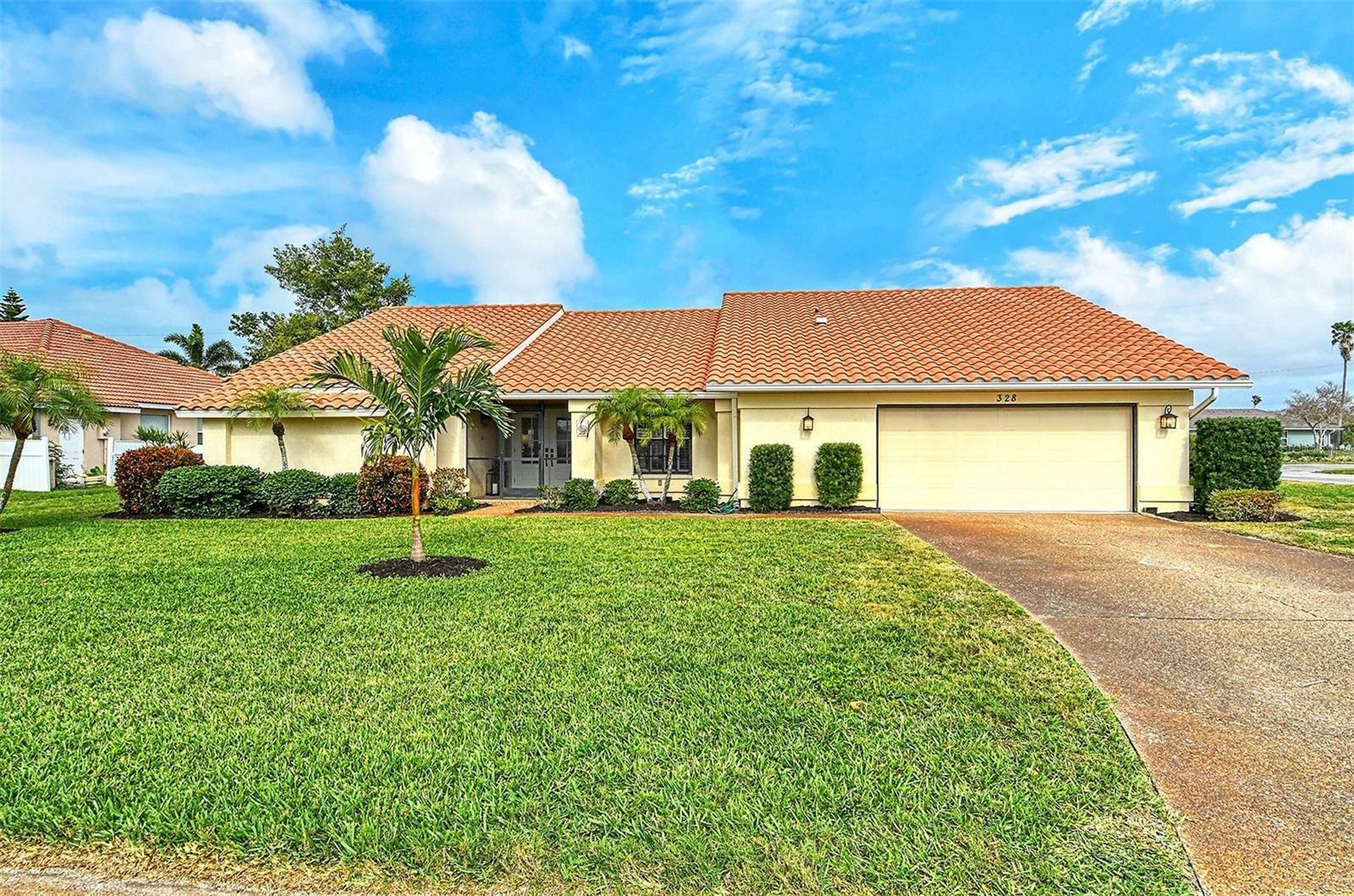 Property Photo: 328 Eden Drive FL 34223