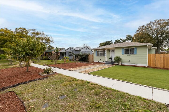 Property Photo: 4584 10th Avenue N FL 33713