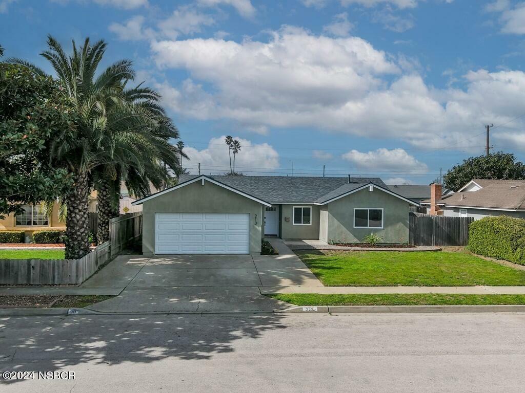 Property Photo: 213 N X Street CA 93436