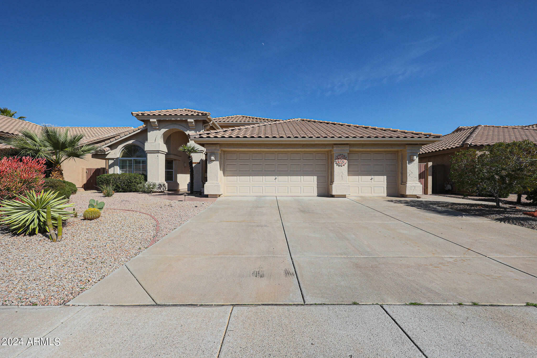 Property Photo:  19425 N 86th Drive  AZ 85382 