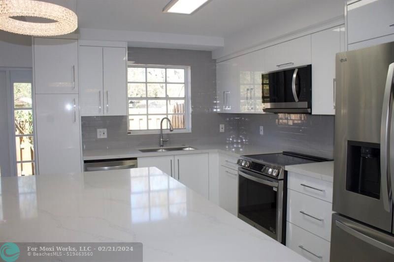 Property Photo: 12181 SW 49th Ct FL 33330