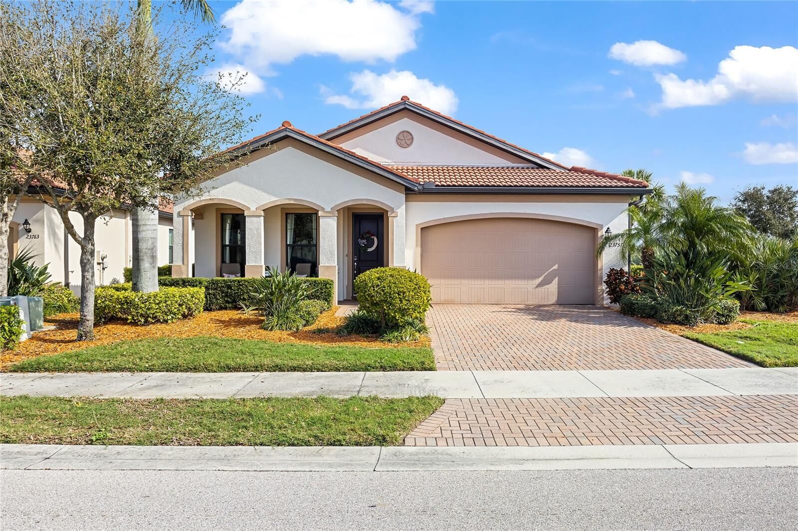 Property Photo:  23757 Waverly Circle  FL 34293 