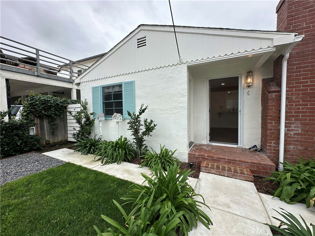 Property Photo:  321 Avenida Monterey C  CA 92672 