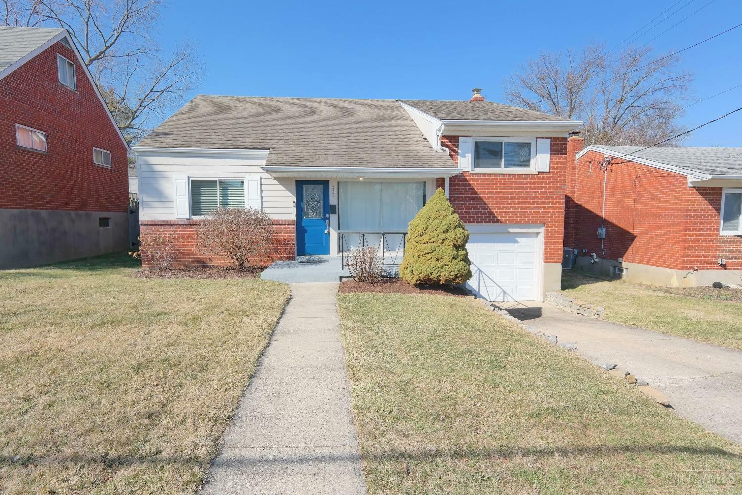 Property Photo: 3371 Greenway Avenue OH 45248