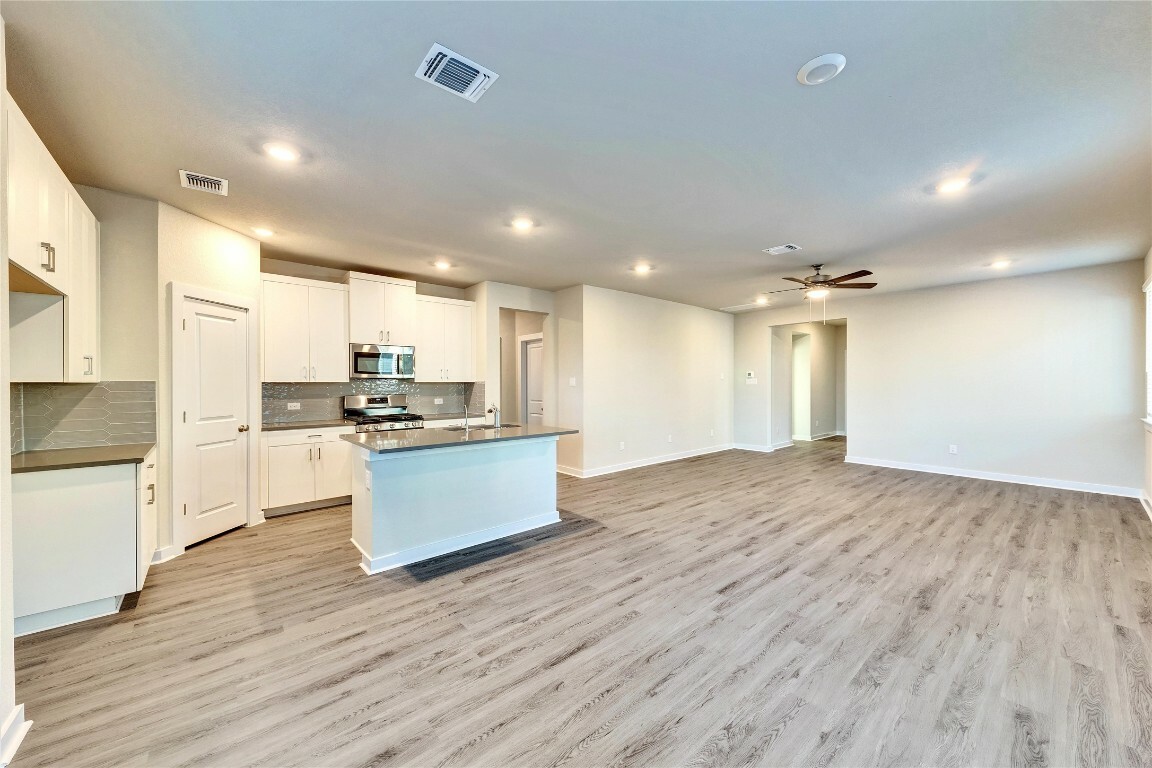 Property Photo:  311 Ravens Crest Drive  TX 78634 