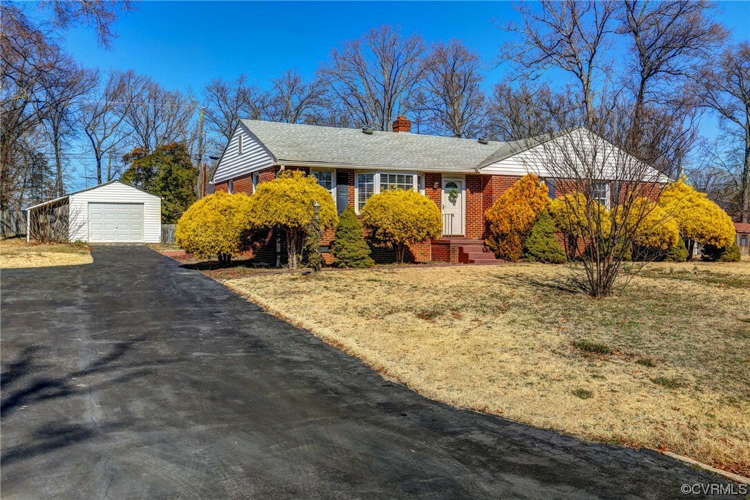 Property Photo:  3000 Libwood Avenue  VA 23237 