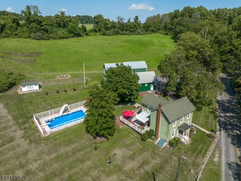 Property Photo:  26 Hollow Rd  NJ 08826 