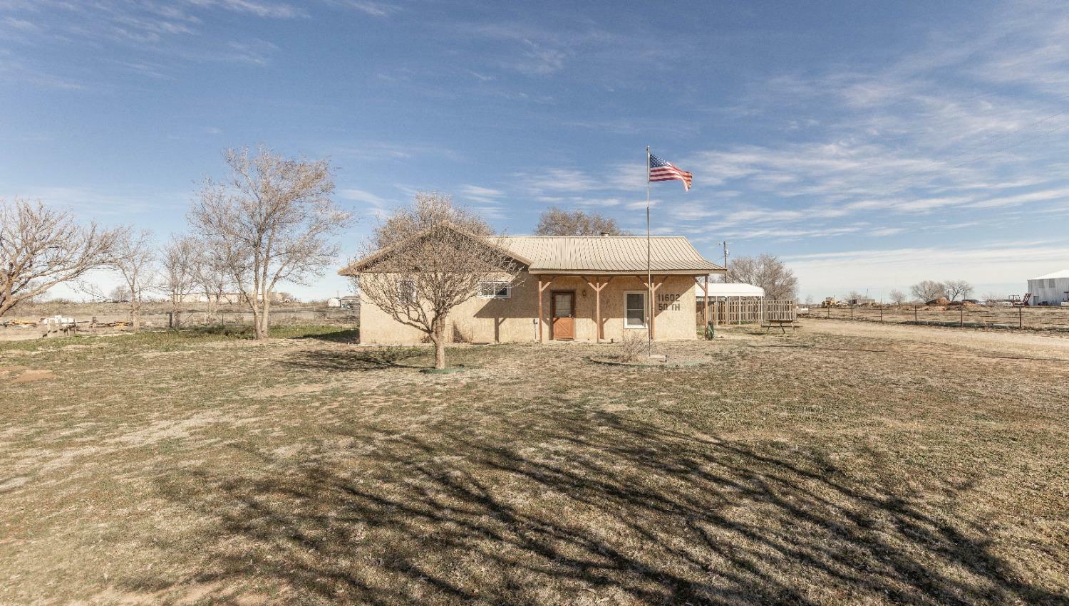 Property Photo:  11602 County Road 6900  TX 79407 