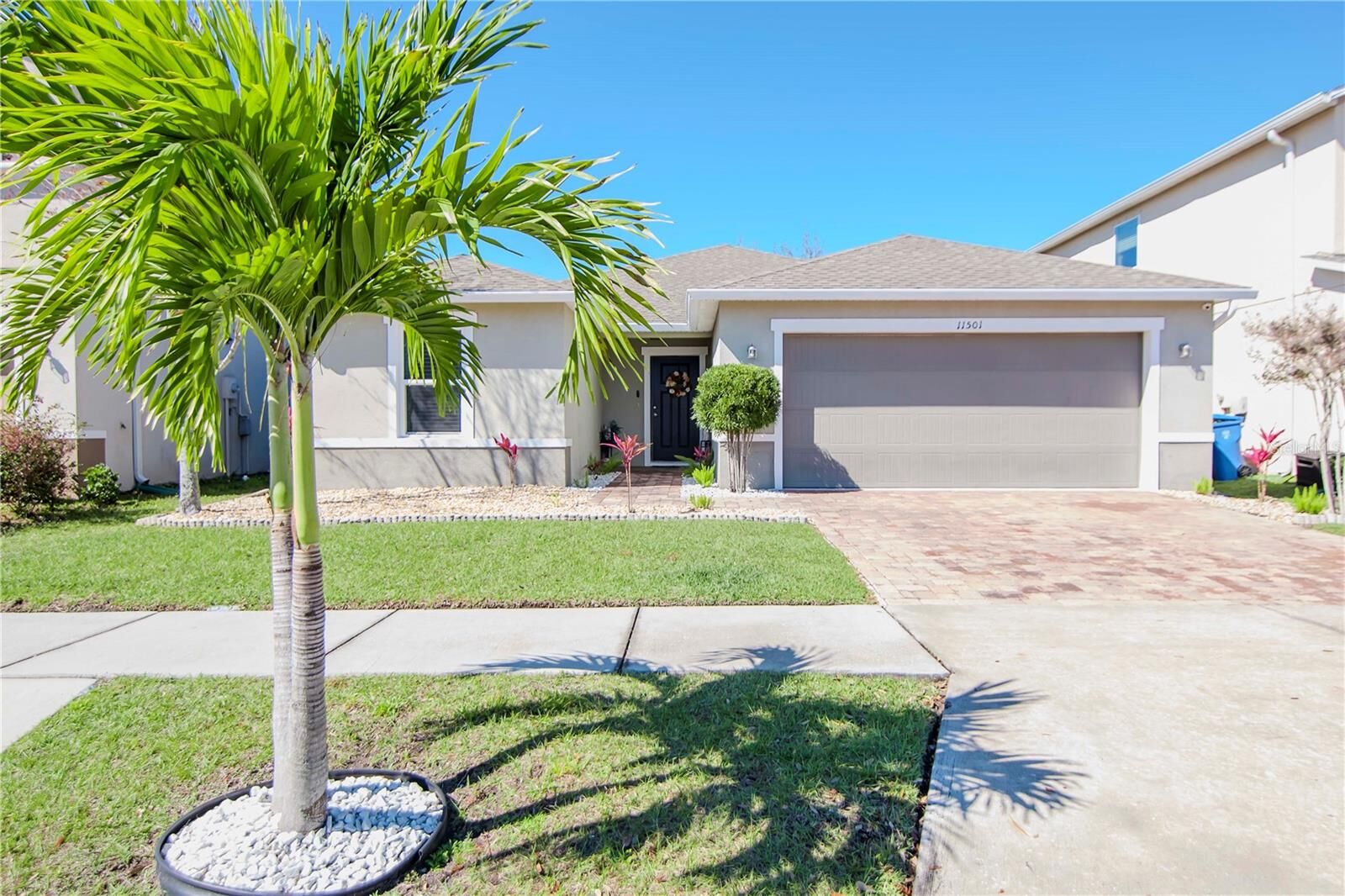 Property Photo:  11501 Brighton Knoll Loop  FL 33579 