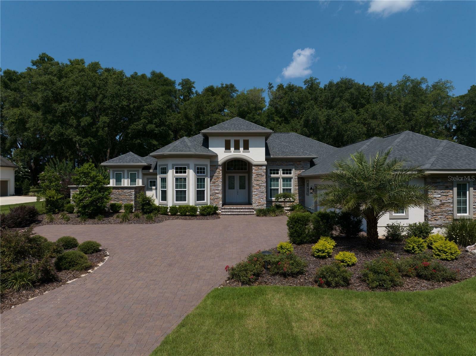 Property Photo: 3078 SW 113th Drive FL 32608
