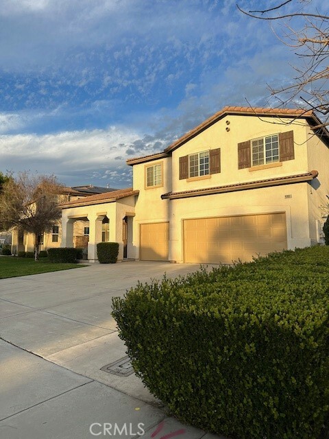 Property Photo:  6860 Red Cardinal Court  CA 92880 