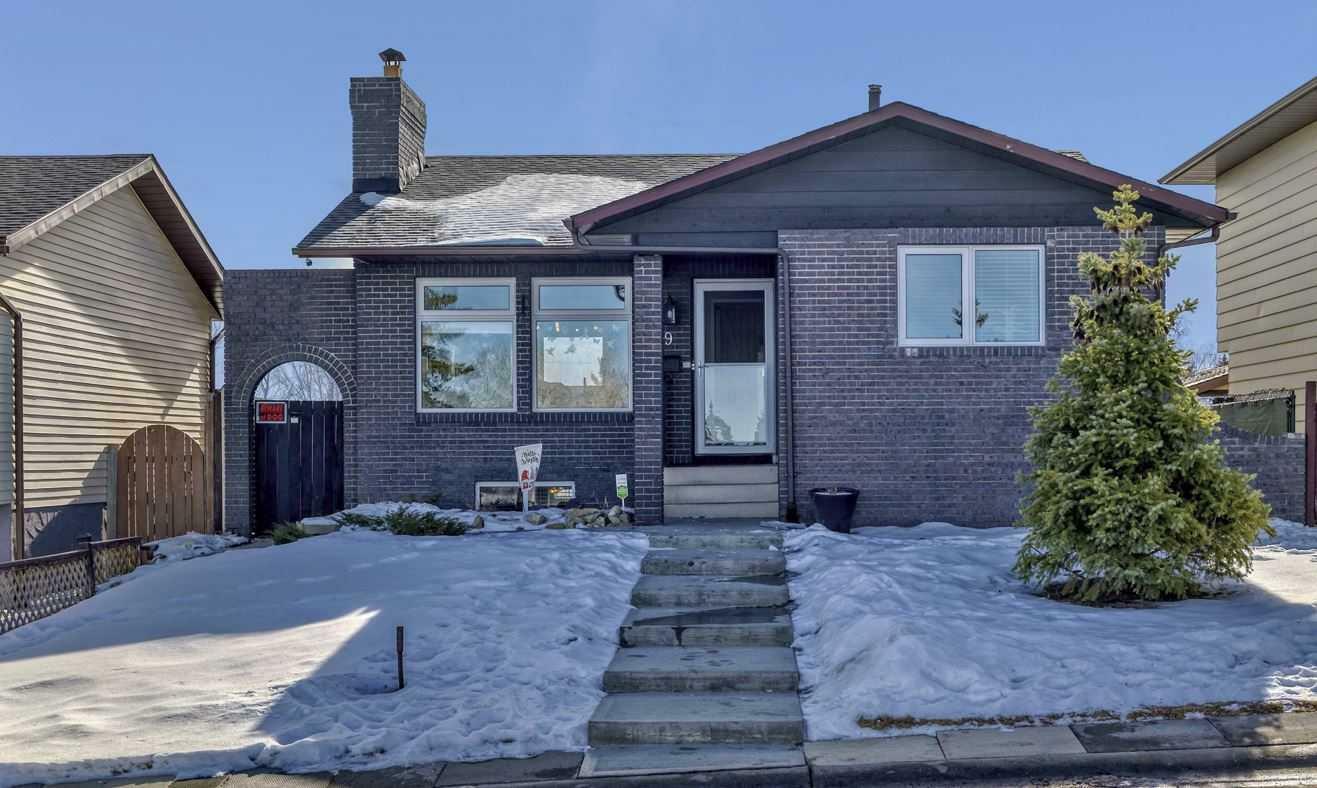 Property Photo: 39 Bedridge Way NE AB T3K 1M2